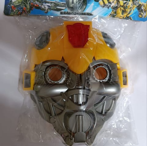 TRANSFORMER MASK WITH LIGHT